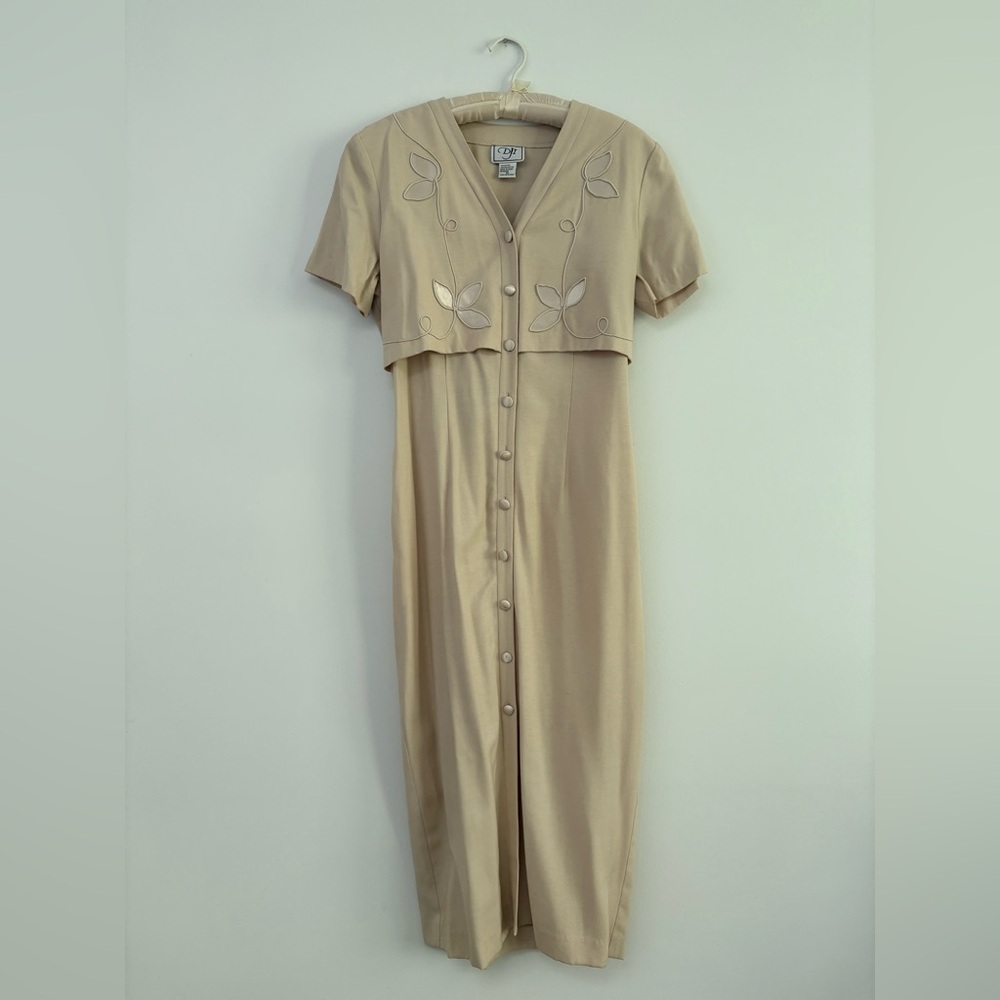 Vintage 80s DJI Embroidered Short Sleeve Midi Dress